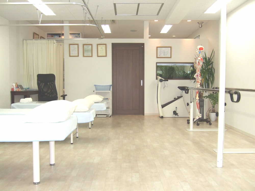 こう整骨院　施術室